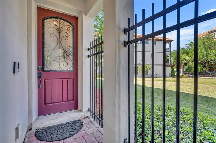 Image No.5-5 Bed Property for sale