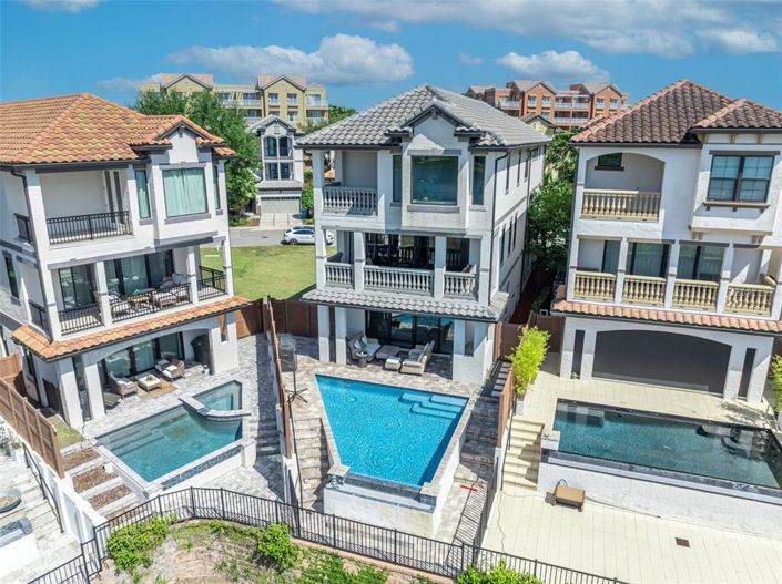 Image No.58-5 Bed Property for sale