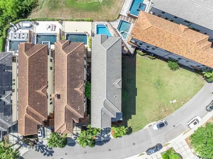 Image No.61-4 Bed Property for sale