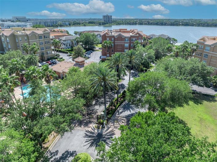 Image No.67-4 Bed Property for sale