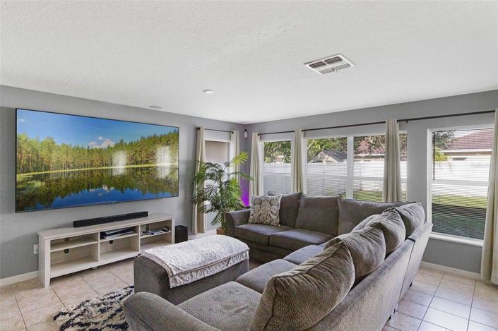 Image No.4-Propriété de 3 chambres à vendre à Kissimmee