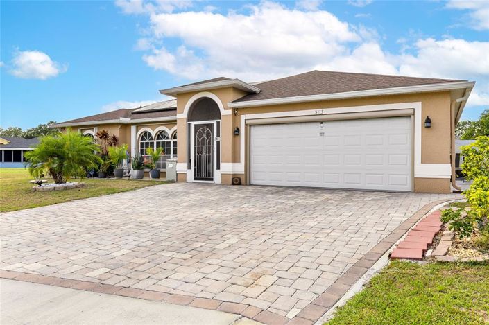 Image No.2-Propriété de 3 chambres à vendre à Kissimmee