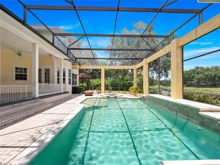 Image No.38-5 Bed Property for sale