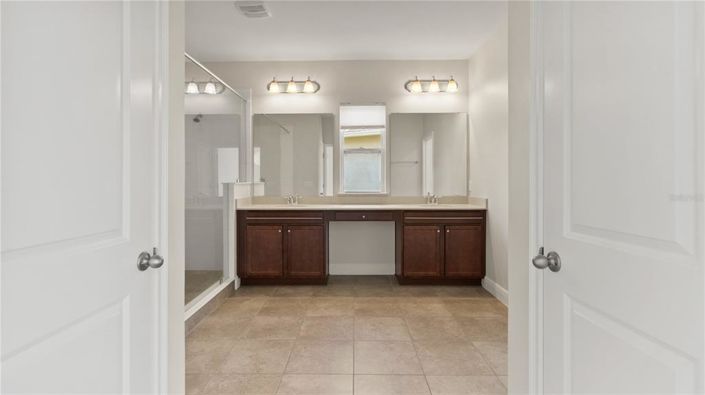 Image No.40-Propriété de 4 chambres à vendre à Windermere