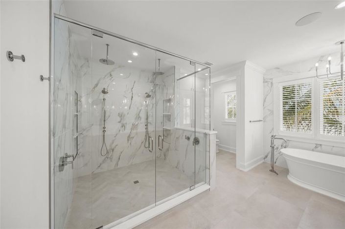 Image No.16-5 Bed Property for sale