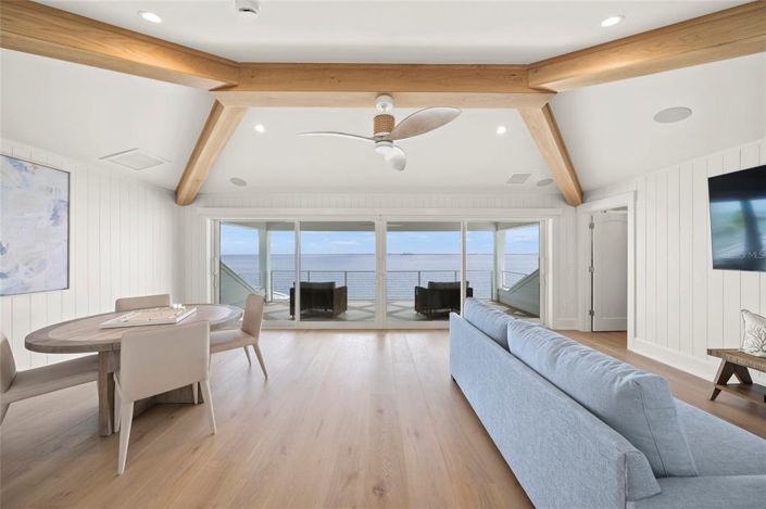 Image No.28-5 Bed Property for sale