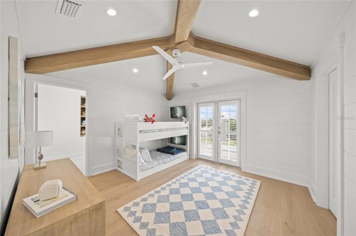 Image No.33-5 Bed Property for sale