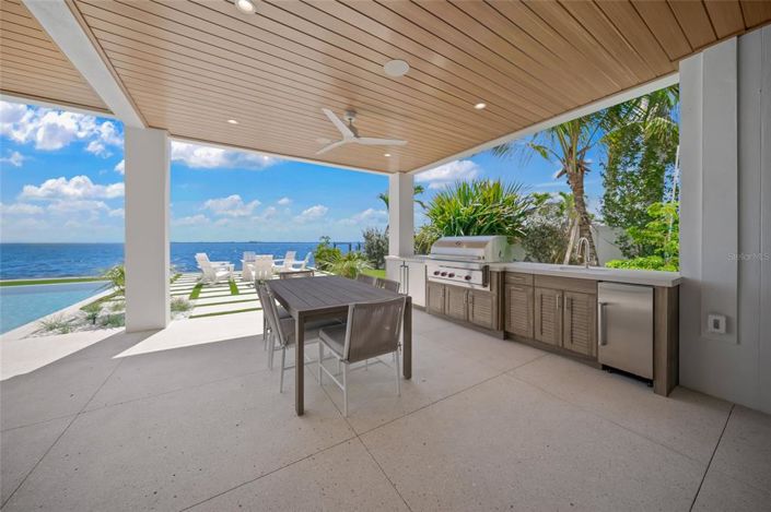 Image No.41-5 Bed Property for sale