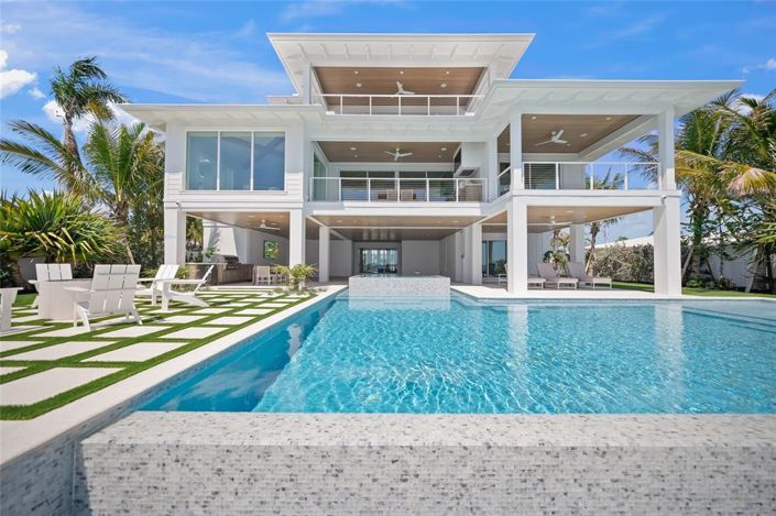 Image No.43-5 Bed Property for sale