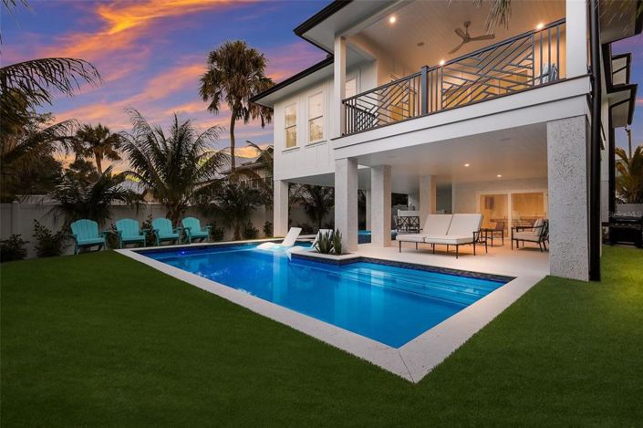 Image No.37-6 Bed Property for sale