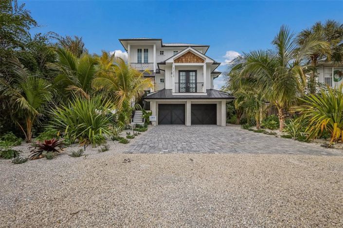 Image No.43-6 Bed Property for sale