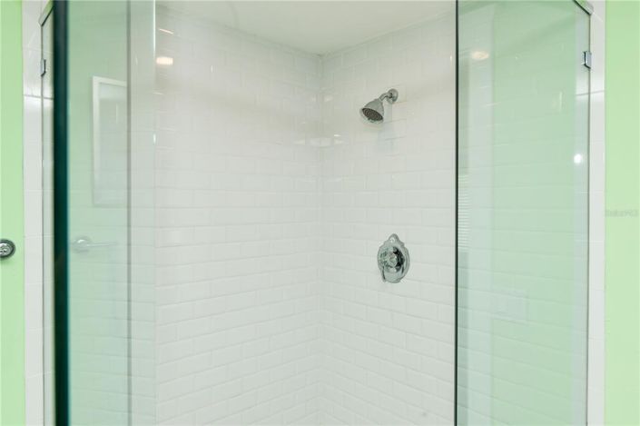 Image No.15-4 Bed Property for sale