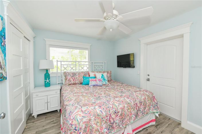 Image No.2-4 Bed Property for sale