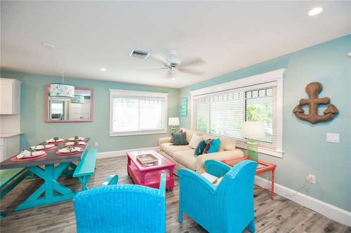 Image No.28-4 Bed Property for sale