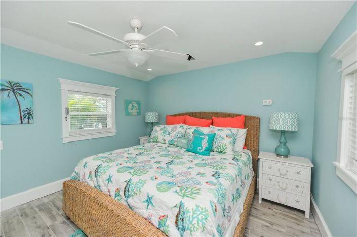 Image No.32-4 Bed Property for sale