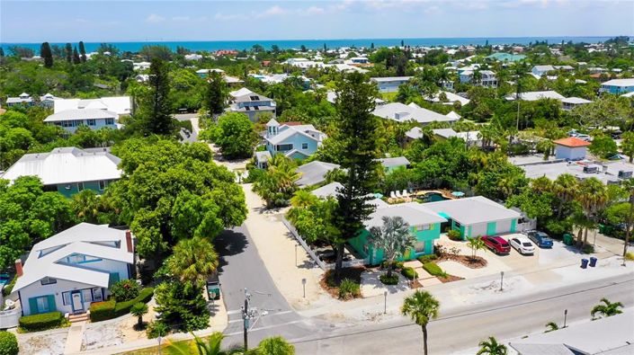 Image No.48-4 Bed Property for sale