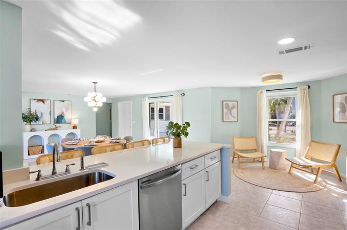 Image No.11-4 Bed Property for sale