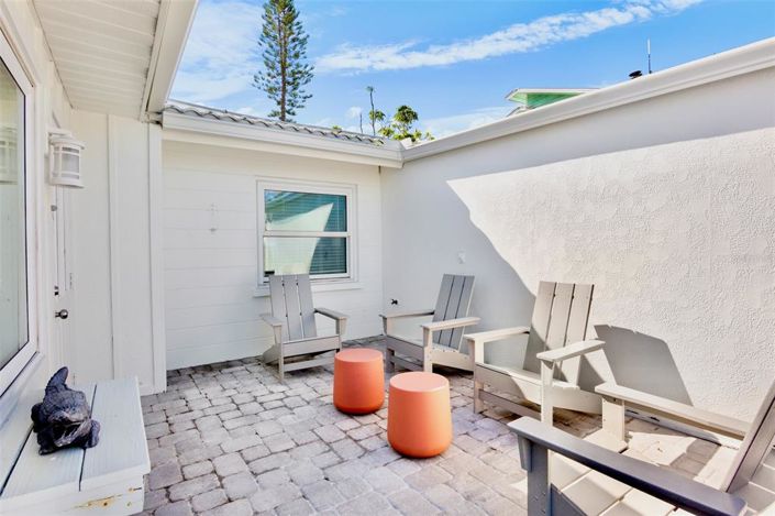 Image No.28-4 Bed Property for sale