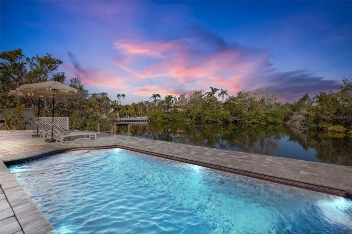 Image No.3-4 Bed Property for sale