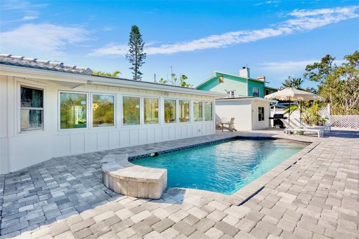 Image No.30-4 Bed Property for sale