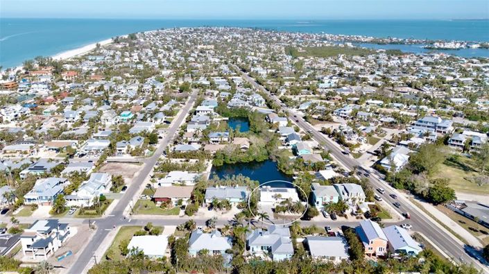 Image No.38-4 Bed Property for sale