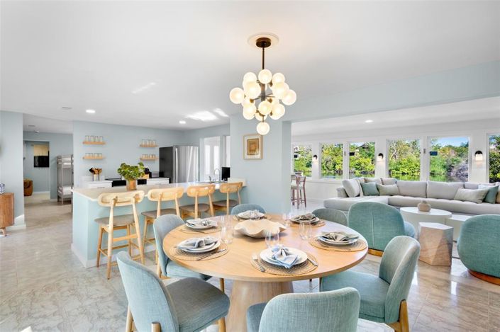 Image No.5-4 Bed Property for sale