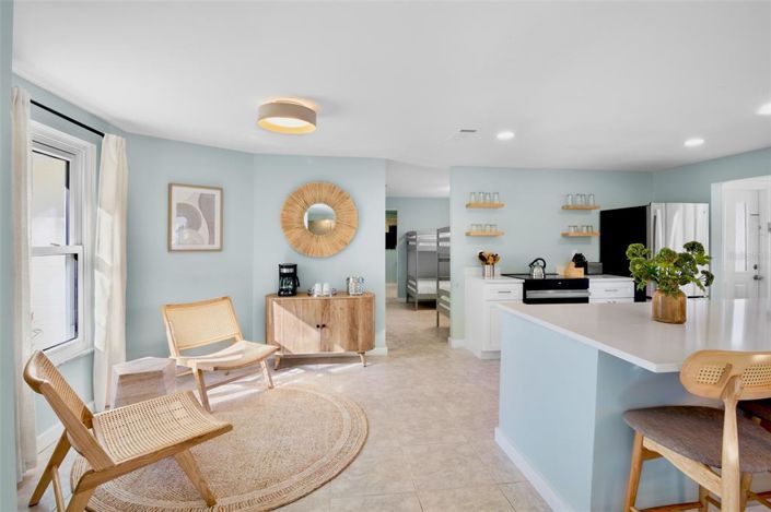 Image No.6-4 Bed Property for sale