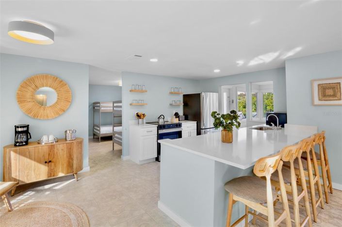 Image No.7-4 Bed Property for sale