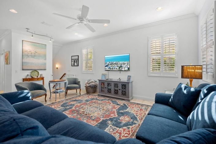 Image No.15-4 Bed Property for sale