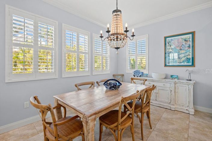 Image No.5-4 Bed Property for sale