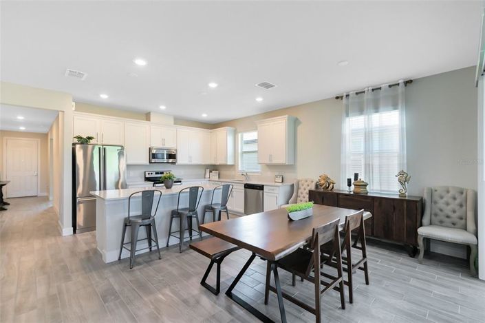 Image No.10-4 Bed Property for sale