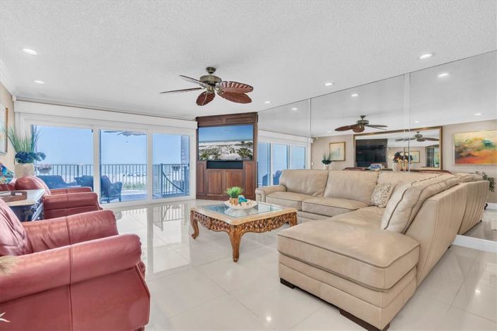 Image No.11-Maison de ville de 2 chambres à vendre à Treasure Island