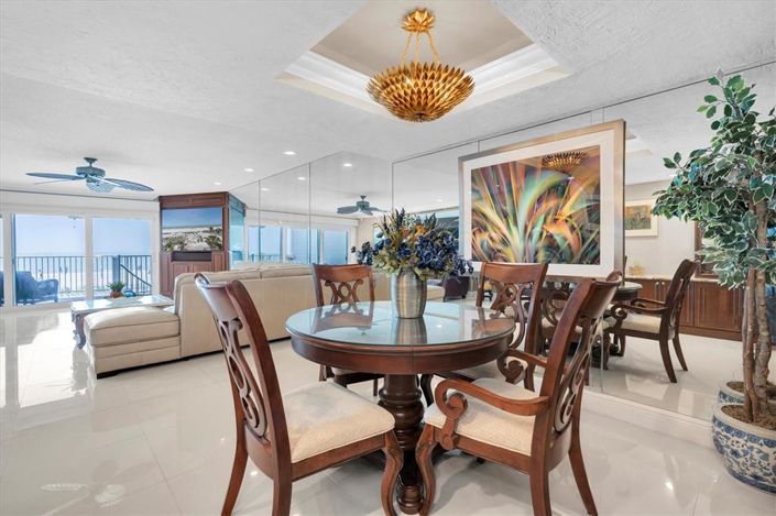 Image No.12-Maison de ville de 2 chambres à vendre à Treasure Island