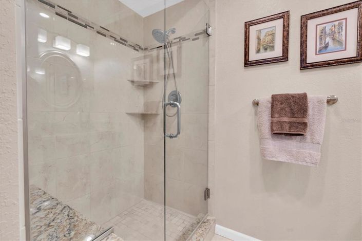 Image No.28-Maison de ville de 2 chambres à vendre à Treasure Island