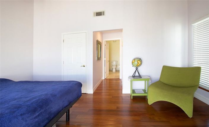 Image No.18-Maison de ville de 2 chambres à vendre à Treasure Island