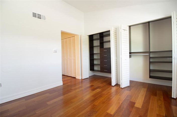 Image No.28-Maison de ville de 2 chambres à vendre à Treasure Island