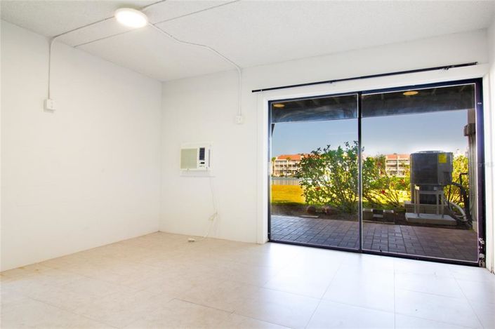 Image No.34-Maison de ville de 2 chambres à vendre à Treasure Island