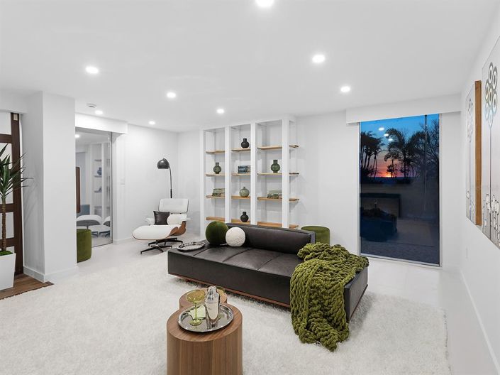 Image No.14-4 Bed Property for sale