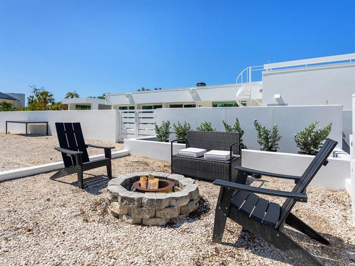 Image No.58-4 Bed Property for sale