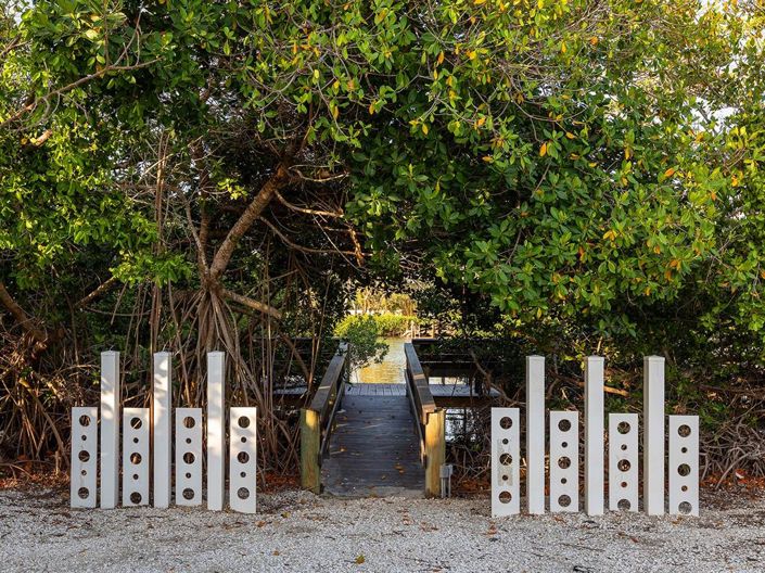 Image No.60-4 Bed Property for sale