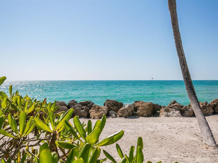 Image No.73-4 Bed Property for sale