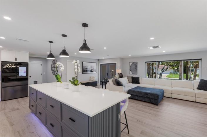 Image No.13-4 Bed Property for sale