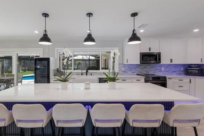 Image No.14-4 Bed Property for sale