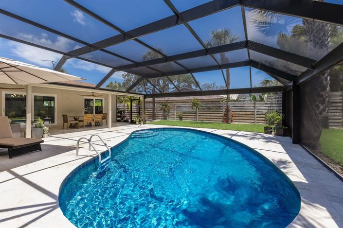 Image No.19-4 Bed Property for sale