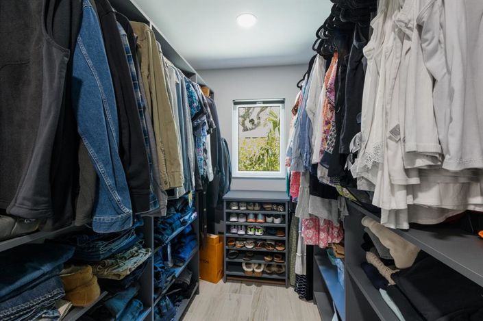 Image No.29-4 Bed Property for sale