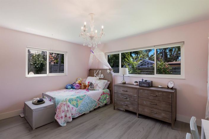 Image No.33-4 Bed Property for sale