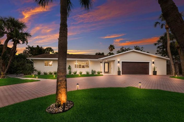 Image No.49-4 Bed Property for sale