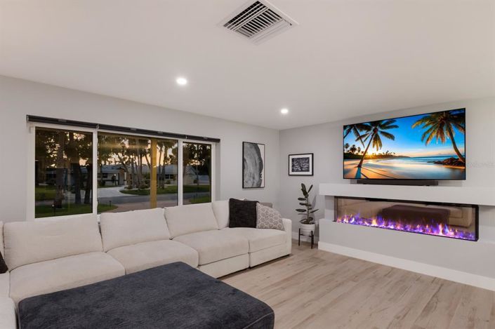 Image No.55-4 Bed Property for sale