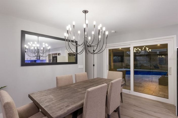 Image No.56-4 Bed Property for sale