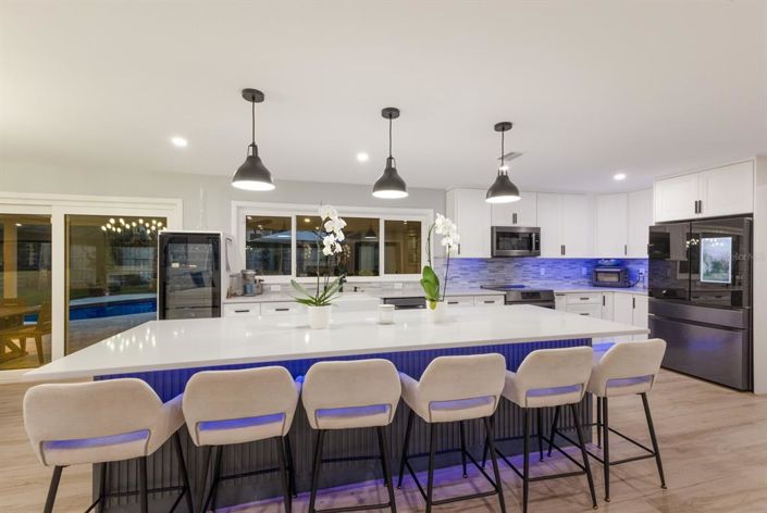 Image No.57-4 Bed Property for sale